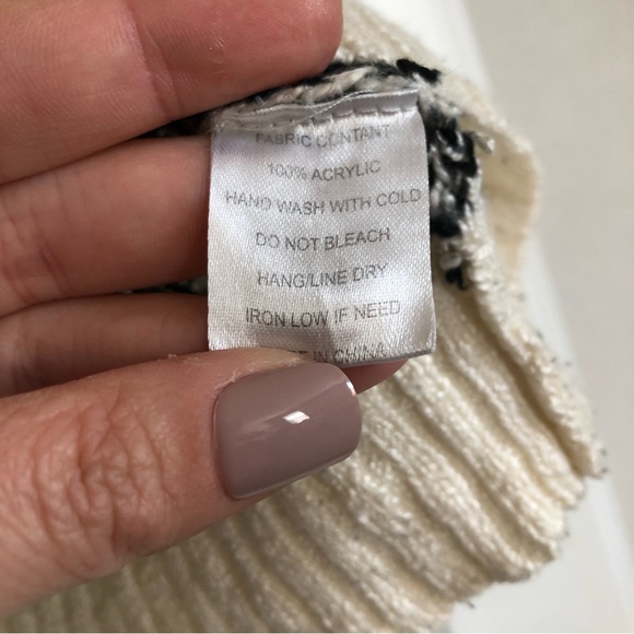 Elodie zebra print sweater size small - Picture 2 of 4